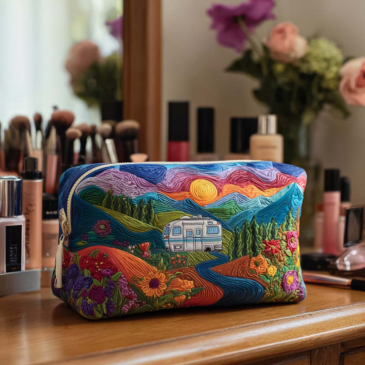 Brigitte - Trousse de toilette matelassée Motif Voyage Rétro